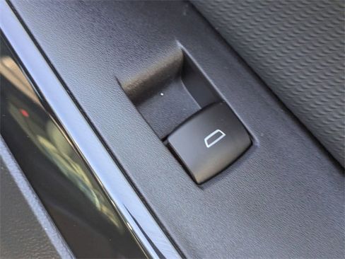 New 2026 Chevrolet Equinox LT image 39