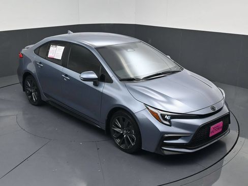 Used 2025 Toyota Corolla SE FWD image 15