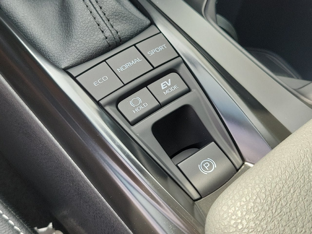 Used 2026 Toyota Camry SE FWD image 29