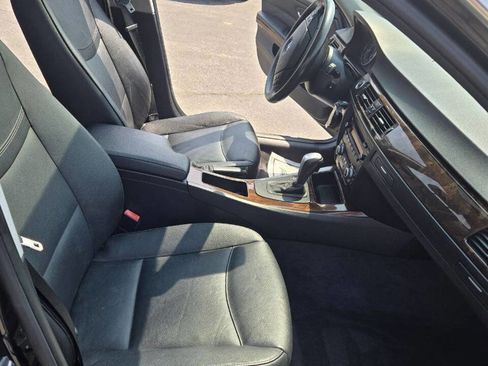 Used 2011 BMW 335i xDrive Sedan image 24