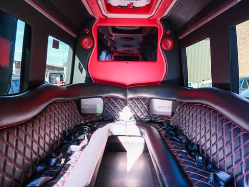 Used 2023 Mercedes-Benz Sprinter 3500 image 10