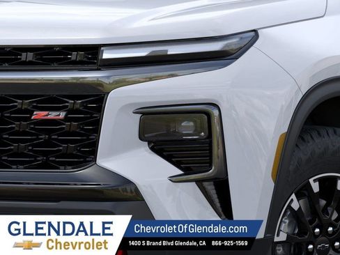 New 2026 Chevrolet Traverse Z71 w/ Driver Confidence Package AWD/4WD image 10
