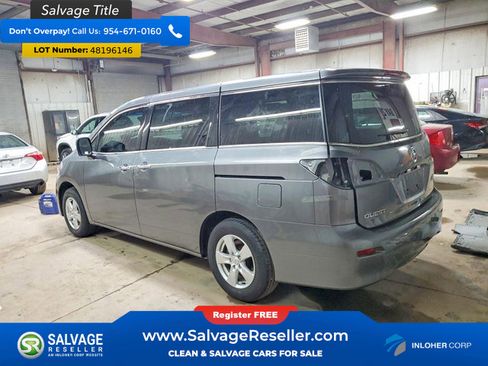 Used 2017 Nissan Quest SV image 3