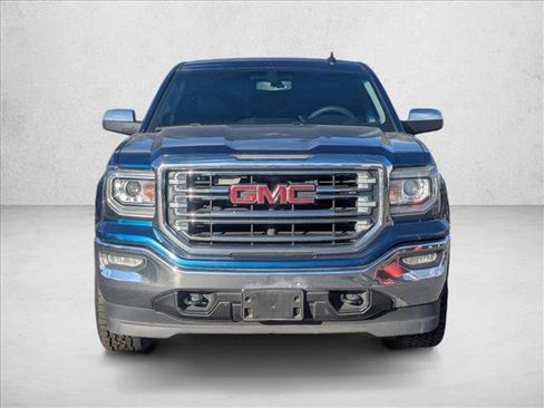 Used 2017 GMC Sierra 1500 SLT w/ SLT Premium Package image 2