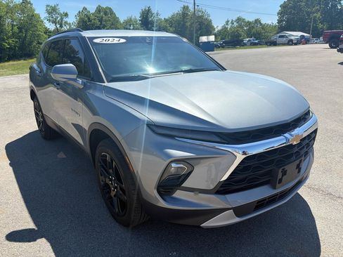 Used 2024 Chevrolet Blazer LT w/ Convenience Package FWD image 1