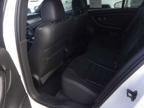 Used 2019 Ford Taurus SHO image 9