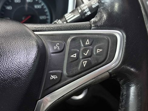 Used 2018 Chevrolet Equinox LT image 42