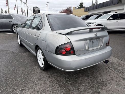 Used 2002 Nissan Sentra SE-R image 3