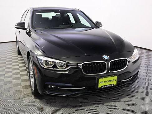 Used 2017 BMW 330i xDrive Sedan AWD/4WD image 9