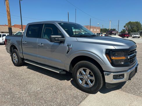 Used 2025 Ford F150 XLT w/ Equipment Group 301A Standard AWD/4WD image 8
