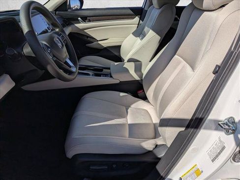 Used 2020 Honda Accord EX image 14