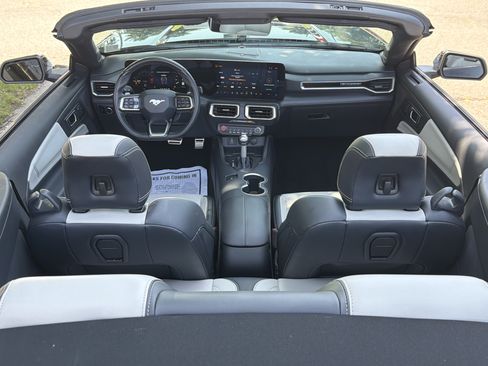 Used 2024 Ford Mustang GT Premium RWD image 28
