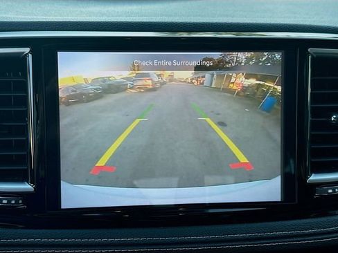 Used 2021 Chrysler Pacifica Limited image 14