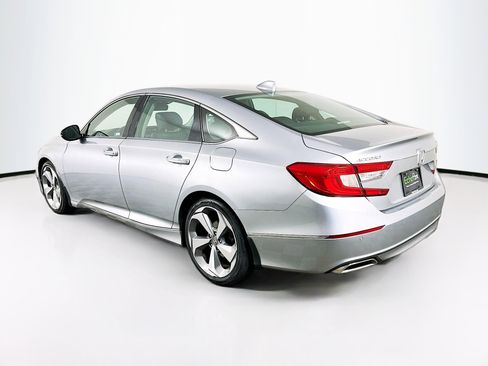 Used 2019 Honda Accord Touring image 5
