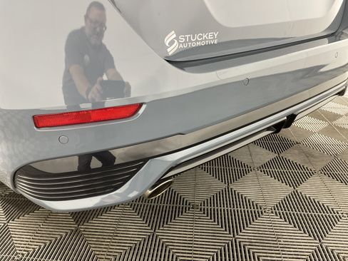 Used 2024 Nissan Sentra SR w/ Trunk Package image 6