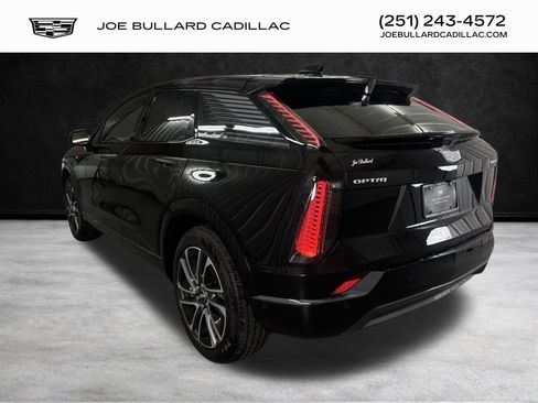 New 2025 Cadillac Optiq Sport 2 w/ LPO, Floor Liner Package image 4