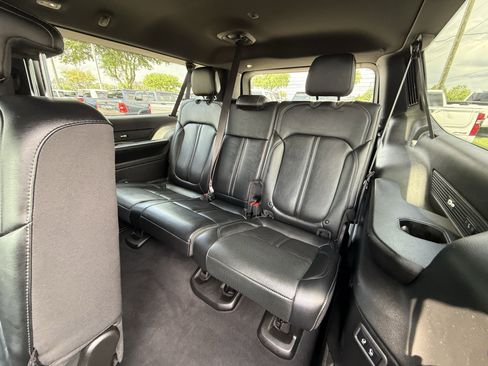 Used 2024 Jeep Wagoneer L Series III w/ Flexible Seating Group AWD/4WD image 30