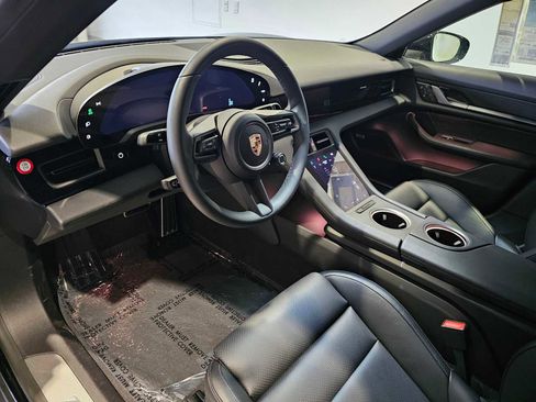 New 2025 Porsche Taycan image 4