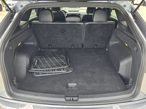 Certified 2022 Volkswagen Atlas Cross Sport SE AWD/4WD image 16