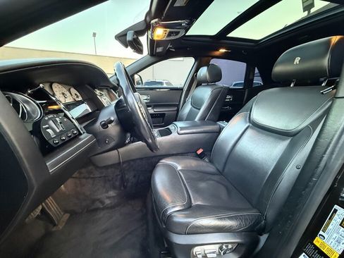 Used 2015 Rolls-Royce Ghost RWD image 19
