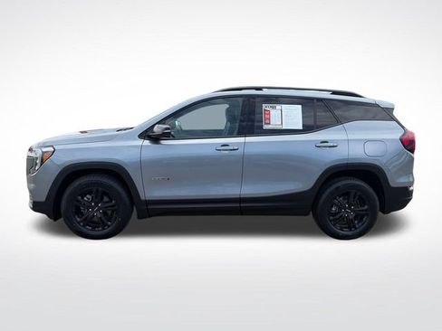 Used 2023 GMC Terrain AT4 AWD/4WD image 3