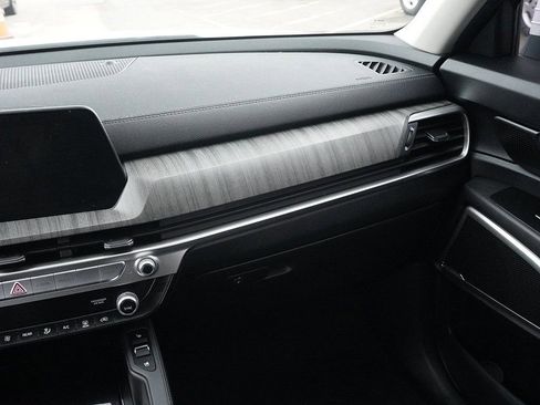 Used 2023 Kia Telluride EX w/ EX Captain's Chair Package image 35