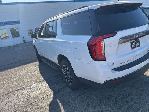 Used 2023 GMC Yukon XL AT4 AWD/4WD image 6
