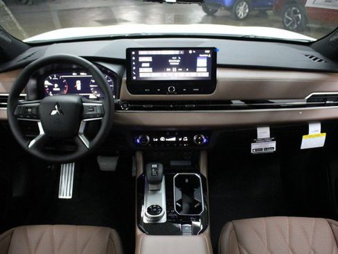 New 2026 Mitsubishi Outlander SEL image 20