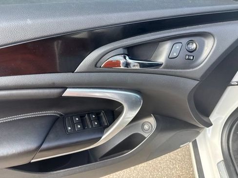 Used 2017 Buick Regal GS w/ Driver Confidence Package #2 AWD/4WD image 17