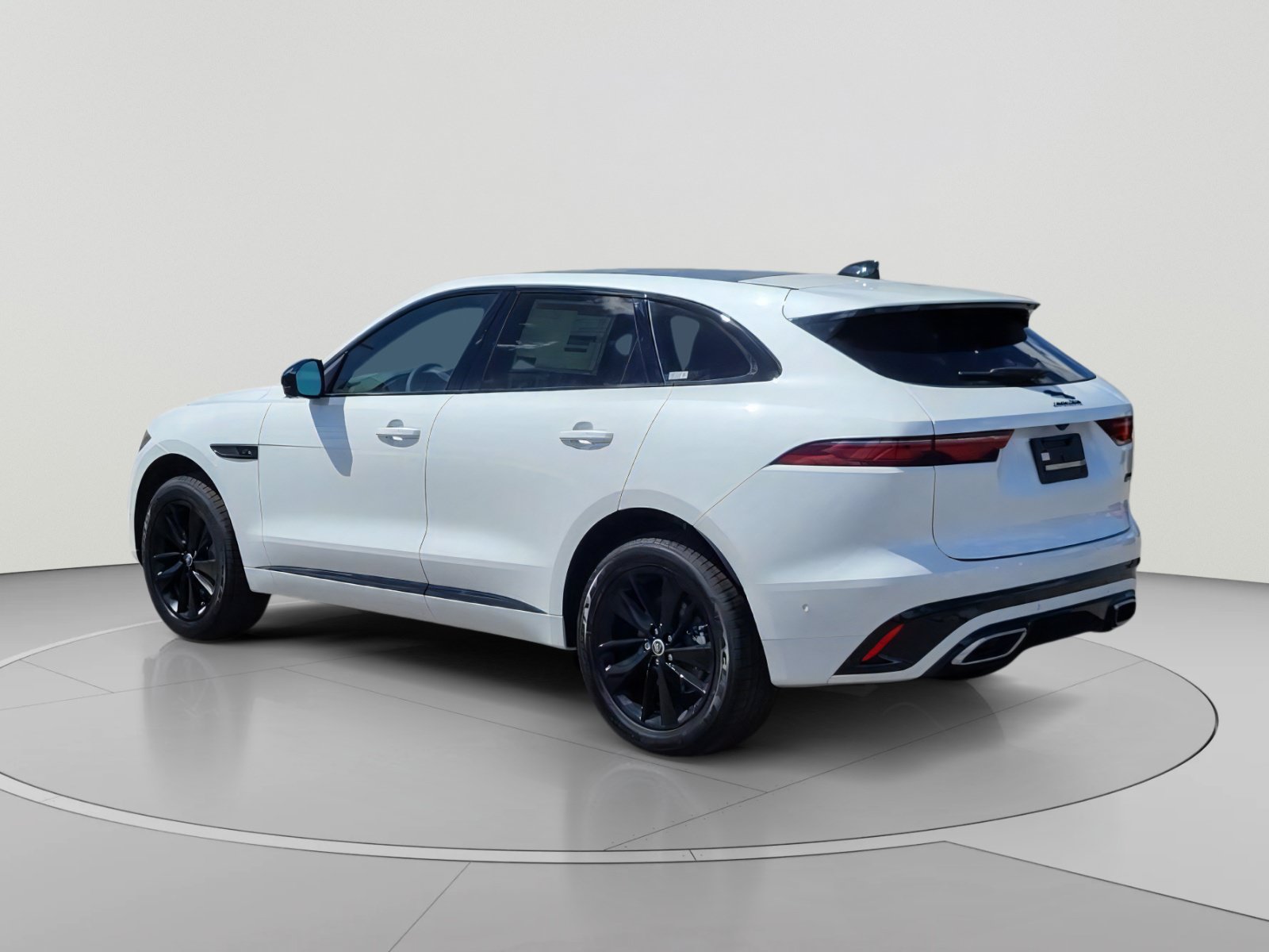 New 2026 Jaguar F-PACE R-Dynamic S AWD/4WD image 3