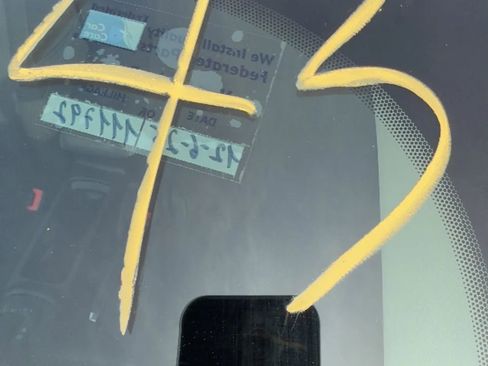 Used 2015 Ford Focus SE w/ SE Sport Package image 29