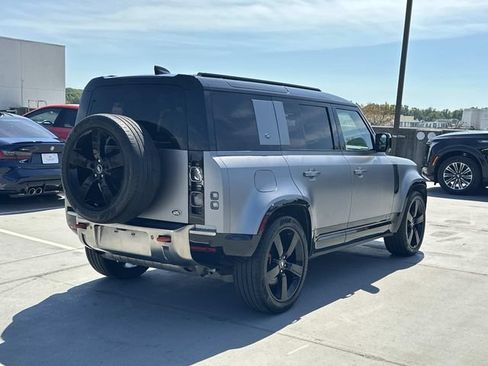 Used 2021 Land Rover Defender 110 X AWD/4WD image 25