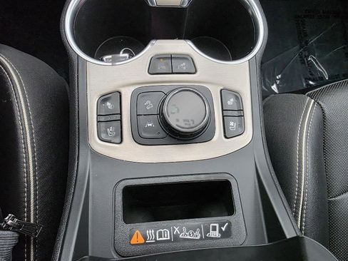 Used 2019 GMC Terrain Denali image 20