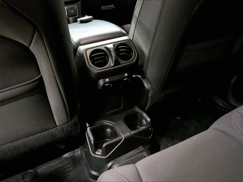 Used 2021 Jeep Wrangler Unlimited Sport image 34