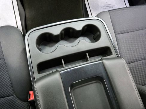 Used 2018 Chevrolet Silverado 1500 LT w/ All Star Edition image 28