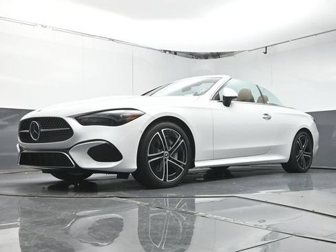 Used 2026 Mercedes-Benz CLE 300 4MATIC Cabriolet image 32