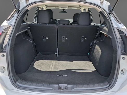 Used 2024 Nissan Kicks S FWD image 13