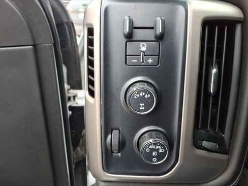 Used 2019 GMC Sierra 3500 Denali w/ Duramax Plus Package image 21