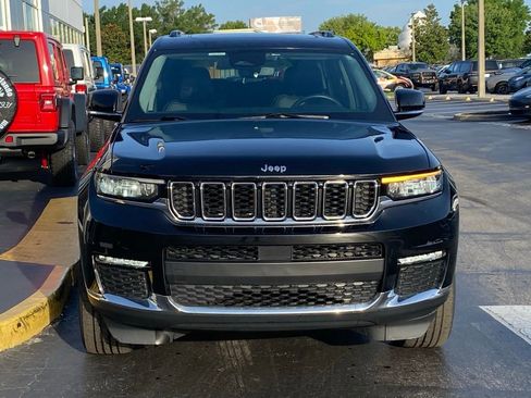Used 2022 Jeep Grand Cherokee L Limited AWD/4WD image 3