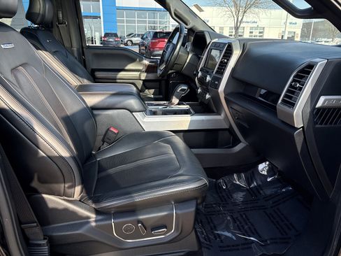 Used 2017 Ford F150 Platinum w/ Equipment Group 701A Luxury image 20