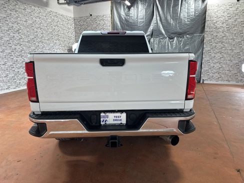 Used 2024 Chevrolet Silverado 2500 LTZ w/ LTZ Convenience Package image 6