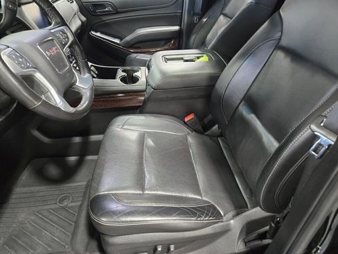 Used 2018 GMC Yukon SLT w/ Premium Edition image 25