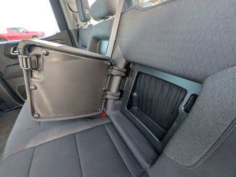 Used 2023 GMC Sierra 1500 Elevation image 18