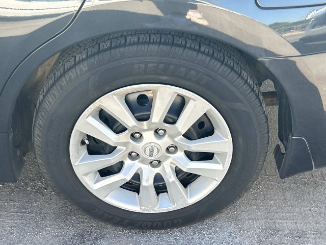 Used 2017 Nissan Altima 2.5 S w/ Power Driver Seat Package FWD image 10