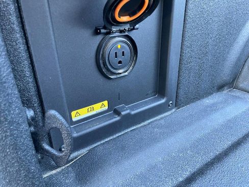 Used 2023 Ford F150 Platinum w/ Equipment Group 701A High image 16