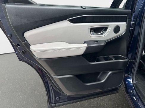 Certified 2024 Honda Pilot Elite image 10