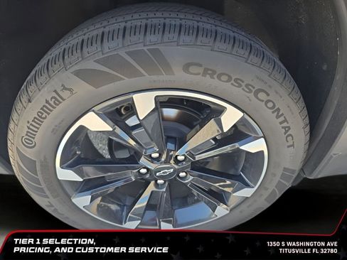 Used 2025 Chevrolet Equinox RS FWD image 16