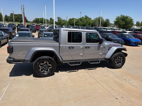 Used 2020 Jeep Gladiator Rubicon AWD/4WD image 6