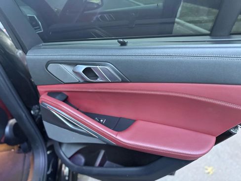 Used 2021 BMW X6 xDrive40i w/ Executive Package image 24