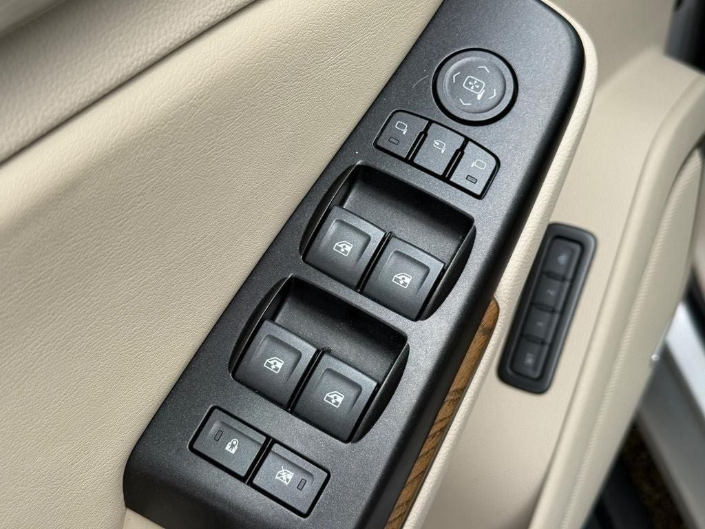 Used 2019 GMC Yukon XL Denali w/ Denali Ultimate Package AWD/4WD image 22